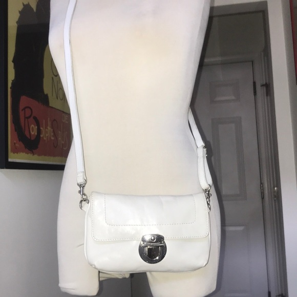Wilsons Leather Handbags - Wilson’s Leather Small White Leather Crossbody😘